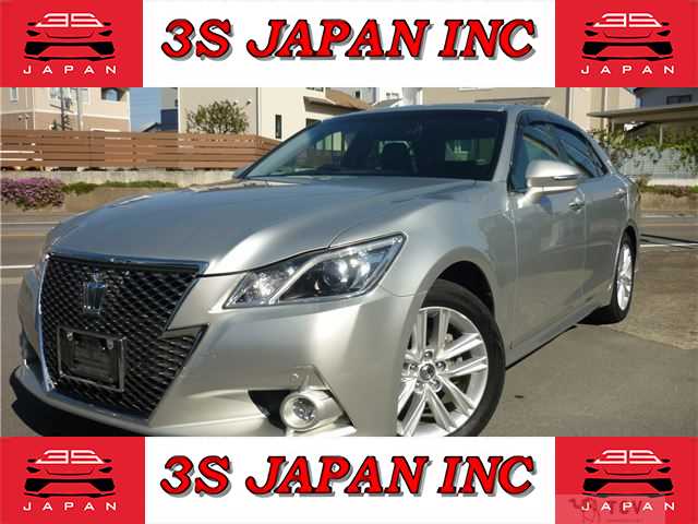 2013 Toyota Crown