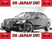2013 Toyota Crown