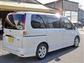 2009 Nissan Serena