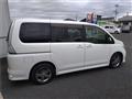 2006 Nissan Serena
