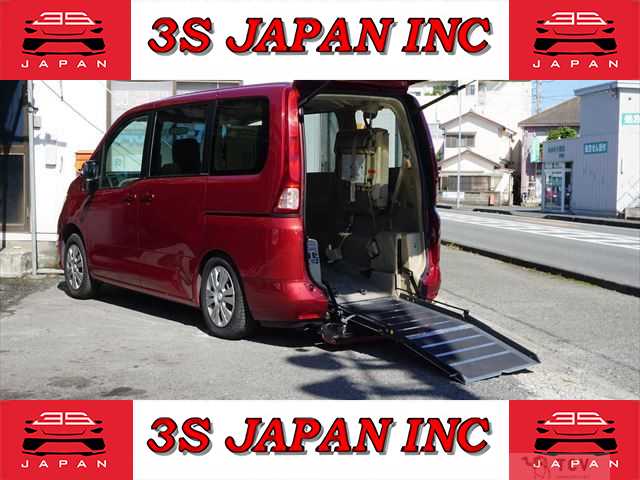 2008 Nissan Serena
