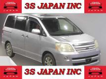 2005 Toyota Noah