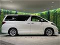 2009 Toyota Alphard