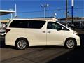 2012 Toyota Alphard