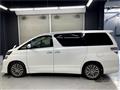 2014 Toyota Vellfire