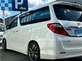 2013 Toyota Alphard