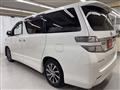 2011 Toyota Vellfire
