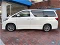2014 Toyota Alphard