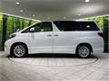 2013 Toyota Alphard