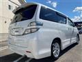 2011 Toyota Vellfire