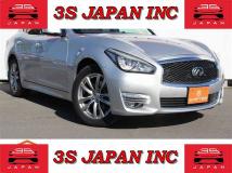 2015 Nissan FUGA HYBRID