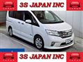 2013 Nissan Serena