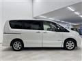 2013 Nissan Serena