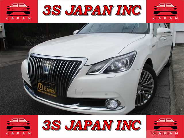 2014 Toyota Crown Majesta