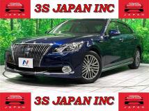 2014 Toyota Crown Majesta