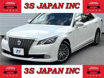 2013 Toyota Crown Majesta