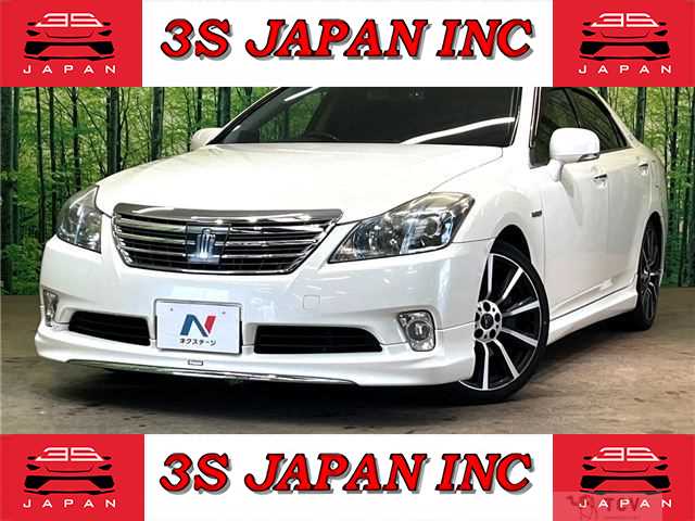 2012 Toyota Crown Hybrid