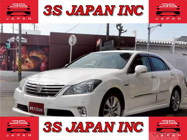 2012 Toyota Crown Hybrid
