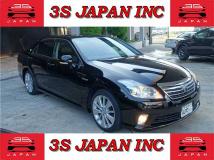 2012 Toyota Crown Hybrid