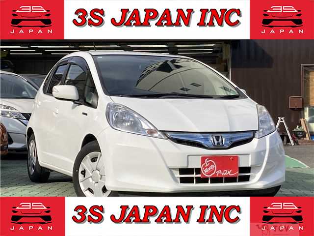 2013 Honda Fit Hybrid