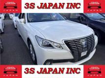 2015 Toyota Crown Hybrid