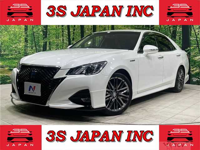 2015 Toyota Crown Hybrid