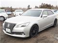 2013 Toyota Crown Hybrid