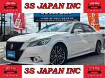 2014 Toyota Crown Hybrid