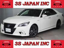 2015 Toyota Crown Hybrid