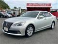 2013 Toyota Crown Hybrid