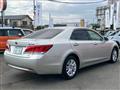 2013 Toyota Crown Hybrid