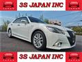2013 Toyota Crown Hybrid