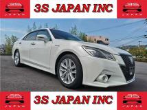 2013 Toyota Crown Hybrid