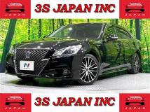 2013 Toyota Crown Hybrid