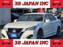 2015 Toyota Crown Hybrid