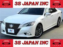 2013 Toyota Crown Hybrid