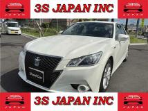 2013 Toyota Crown Hybrid