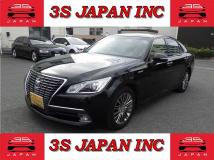 2015 Toyota Crown Hybrid