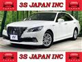 2013 Toyota Crown Hybrid