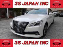 2013 Toyota Crown
