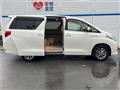 2012 Toyota Alphard Hybrid