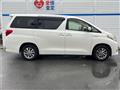 2012 Toyota Alphard Hybrid