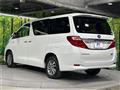 2013 Toyota Alphard Hybrid
