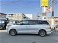 2017 Toyota Estima Hybrid