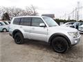 2007 Mitsubishi Pajero