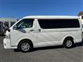 2010 Toyota Hiace