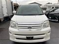 2005 Toyota Noah