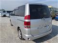 2004 Toyota Noah