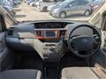 2004 Toyota Noah