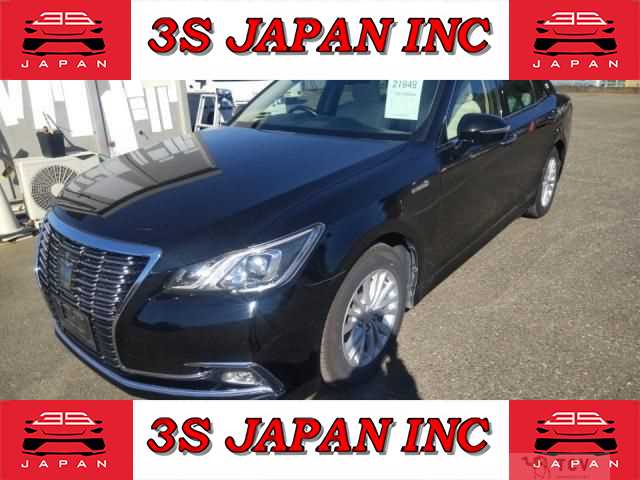 2016 Toyota Crown Hybrid